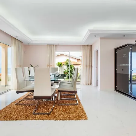 Bay View Funchal (Madeira)