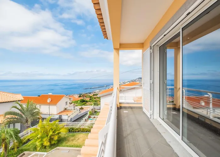Bay View Funchal (Madeira)